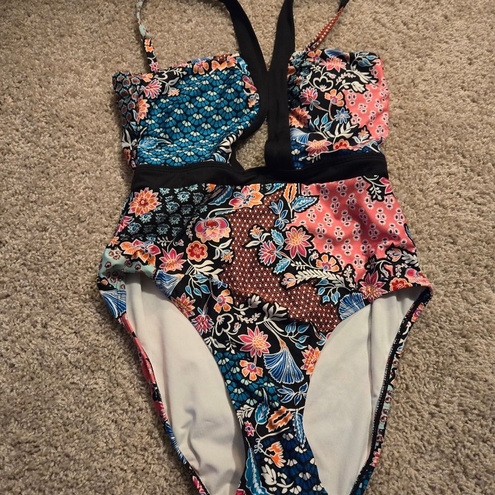 Laundry by Design by Shelli Segal One Piece Floral Boho Swim Bathin Suit size M
